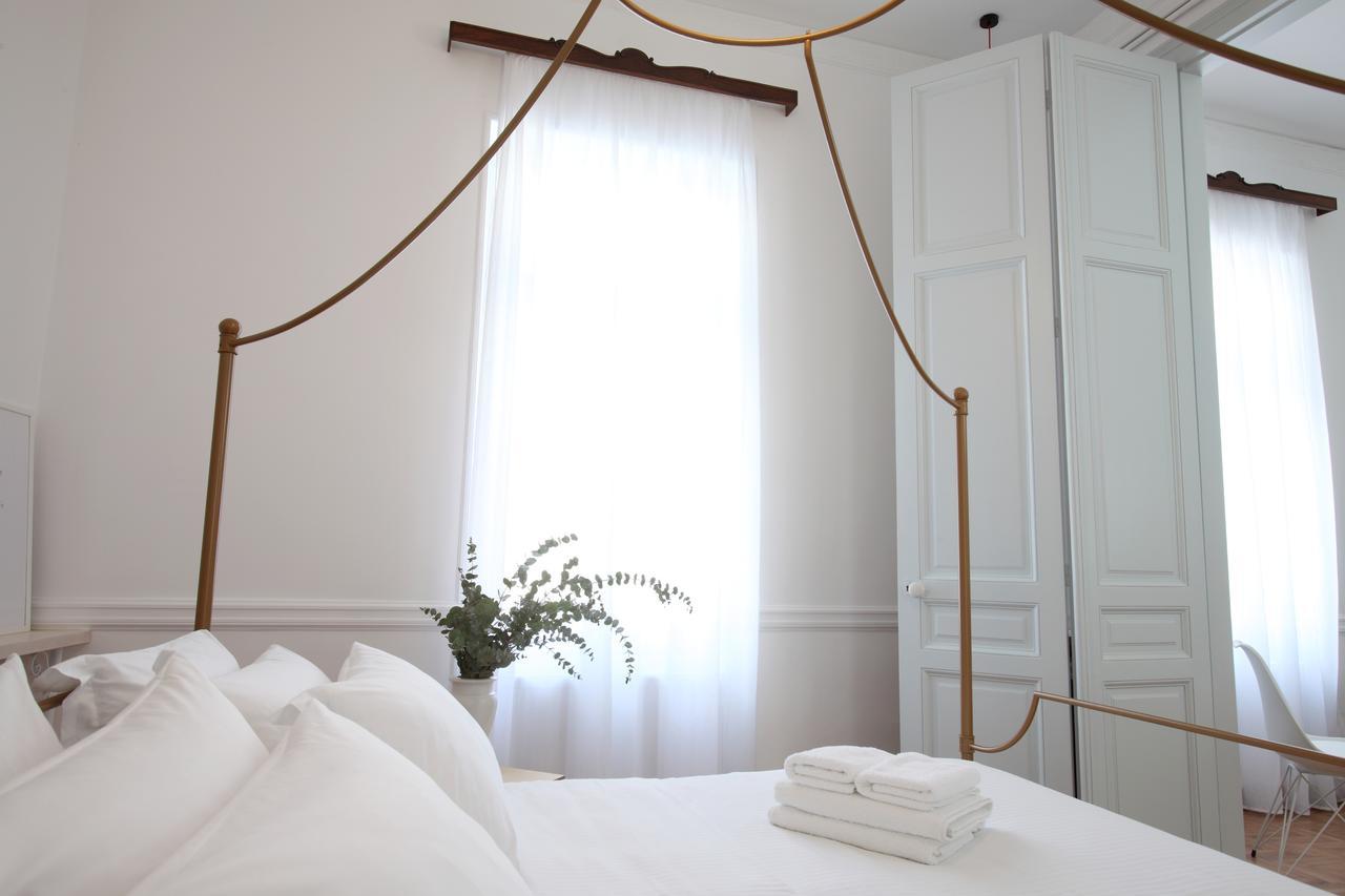 Live In Athens, Thiseio Historic House Bagian luar foto