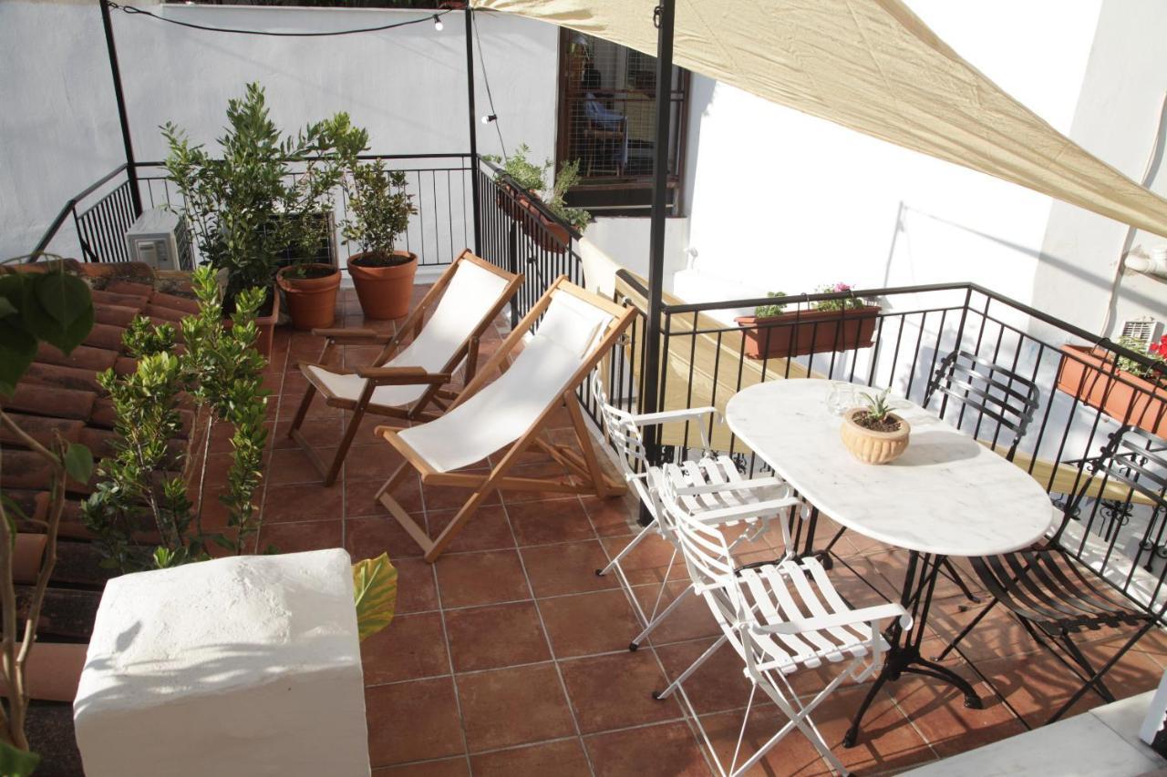 Live In Athens, Thiseio Historic House Bagian luar foto