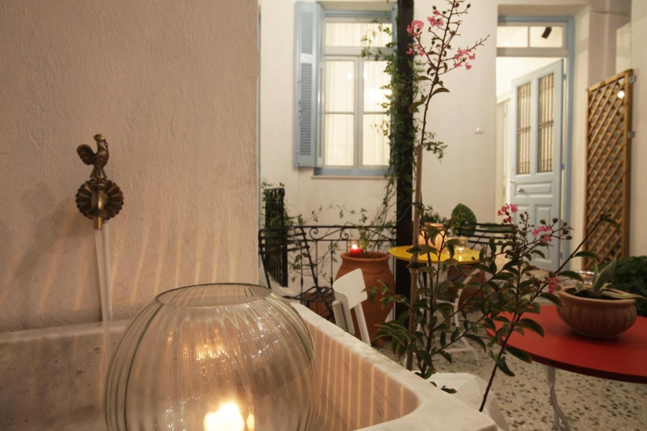 Live In Athens, Thiseio Historic House Bagian luar foto